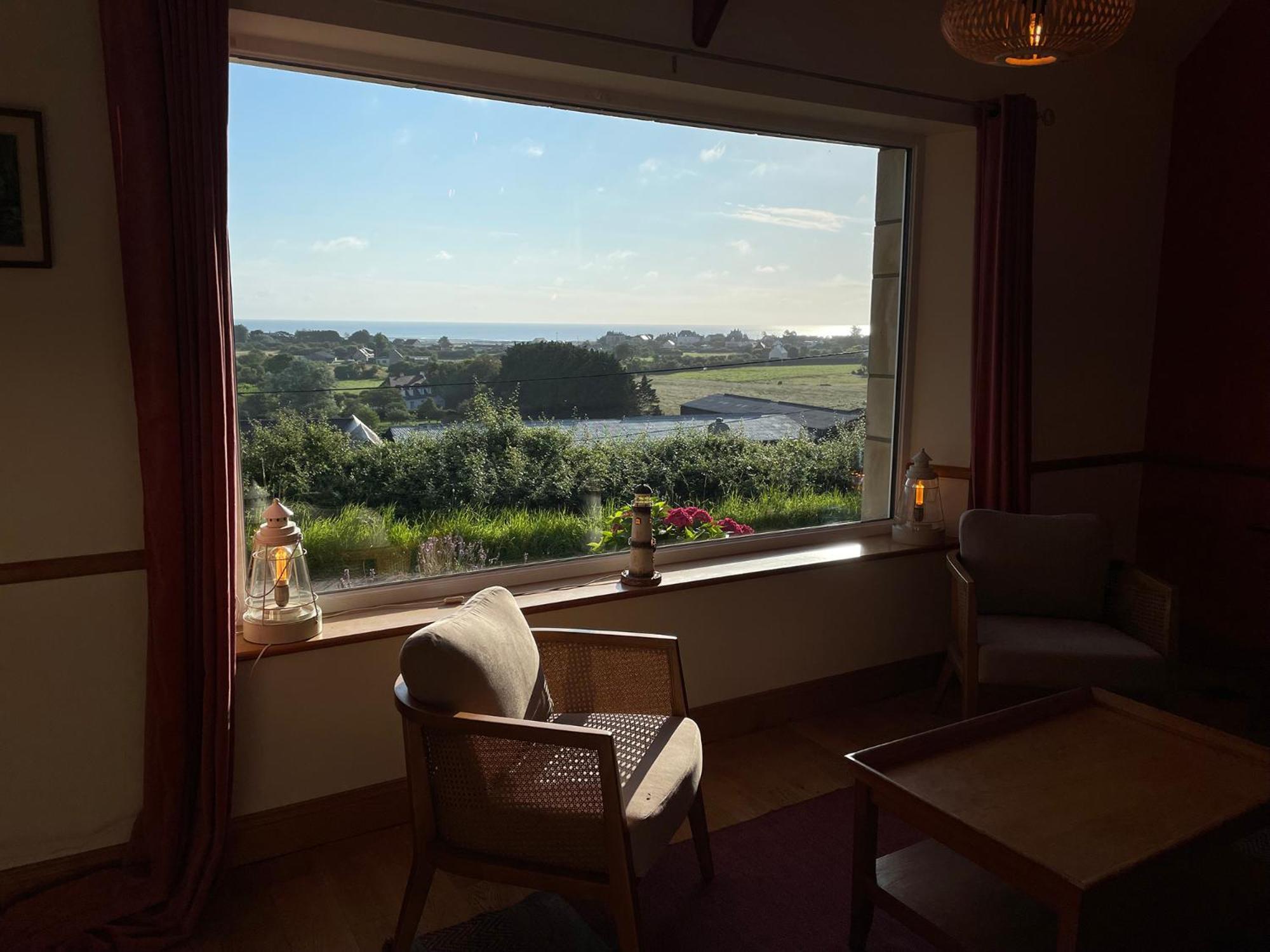 Maison de charme avec vue sur mer et jardin abrité Quinéville Esterno foto